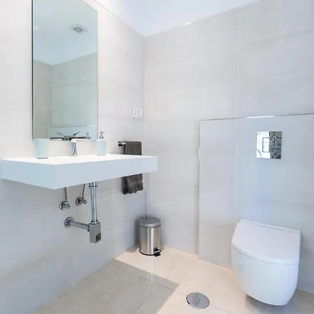 Semesterbostad La Rosa *